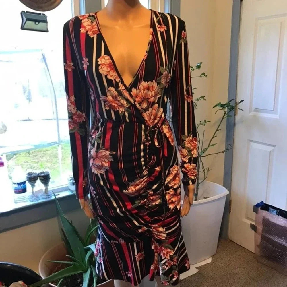 Planet Gold Floral Prints Very Stretchy Body con Wrap Dress Women Size M
